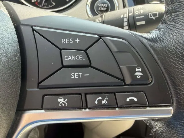 Nissan Rogue Sport photo 14