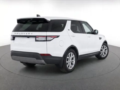 More photos of 2017 Land Rover Discovery SE at Used Cars of Baltimore, MD