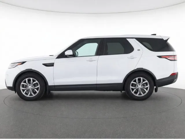 Land Rover Discovery photo 7