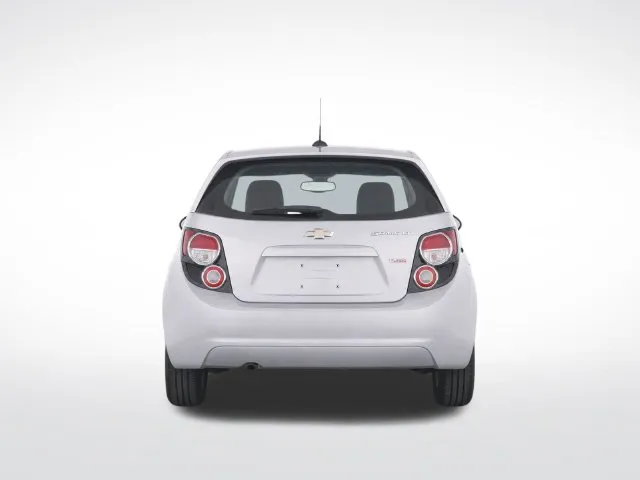 Chevrolet Sonic photo 6
