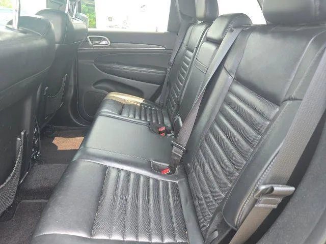 Jeep Grand Cherokee photo 6