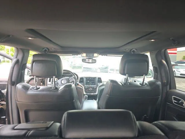 Jeep Grand Cherokee photo 8