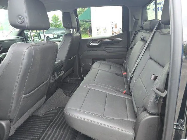 Chevrolet Silverado photo 6