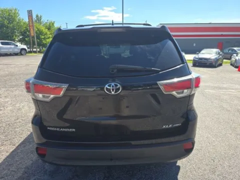 More photos of 2015 Toyota Highlander XLE V6 at Used Cars of Baltimore, MD