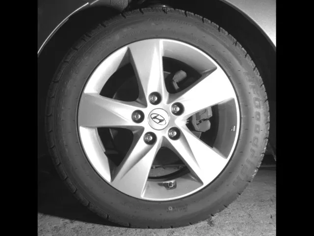 Hyundai Elantra photo 9