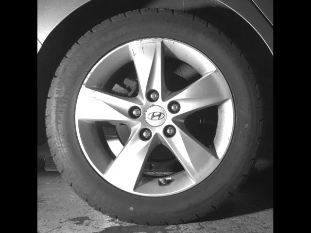 Hyundai Elantra photo 11