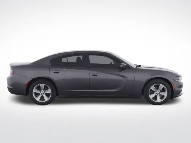 Dodge Charger photo 8