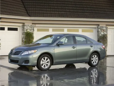 Gray 2011 Toyota Camry LE for sale in Cockeysville, MD