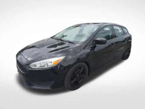 Black 2017 Ford Focus SE for sale in Cockeysville, MD