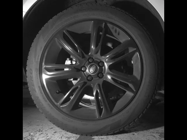 Land Rover Range Rover Velar photo 11