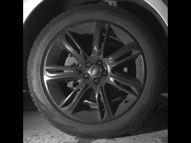 Land Rover Range Rover Velar photo 10
