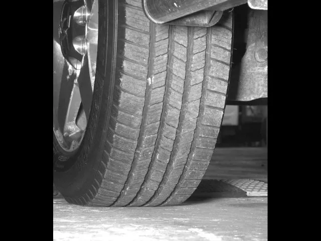 Chevrolet Silverado photo 13