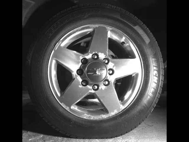 Chevrolet Silverado photo 9