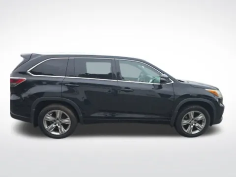 More photos of 2015 Toyota Highlander Limited at Used Cars of Baltimore, MD
