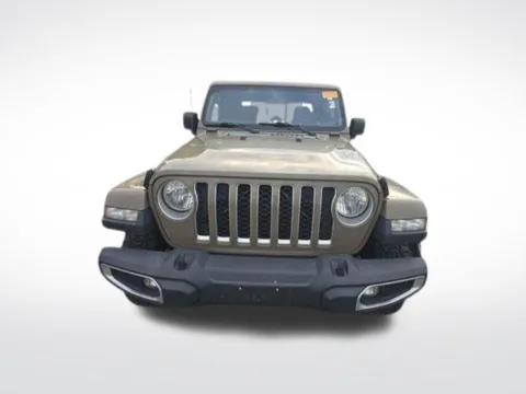 Photos of 2020 Jeep Gladiator Overland for sale in Cockeysville, MD at Used Cars of Baltimore
