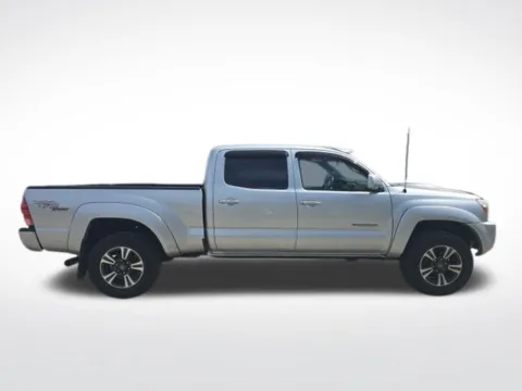 More photos of 2006 Toyota Tacoma at Used Cars of Baltimore, MD