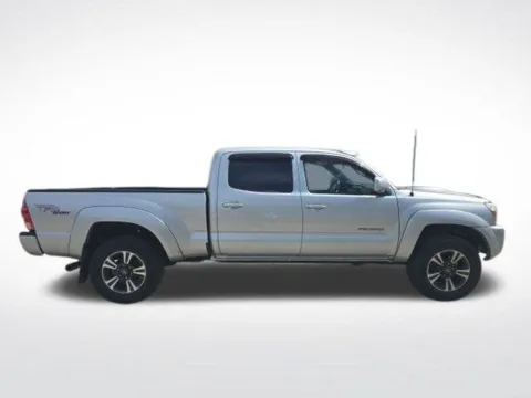 More photos of 2006 Toyota Tacoma at Used Cars of Baltimore, MD