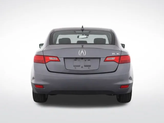 Acura ILX photo 6
