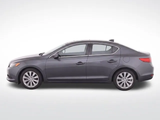 Acura ILX photo 7