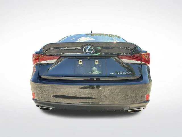 Lexus IS photo 7