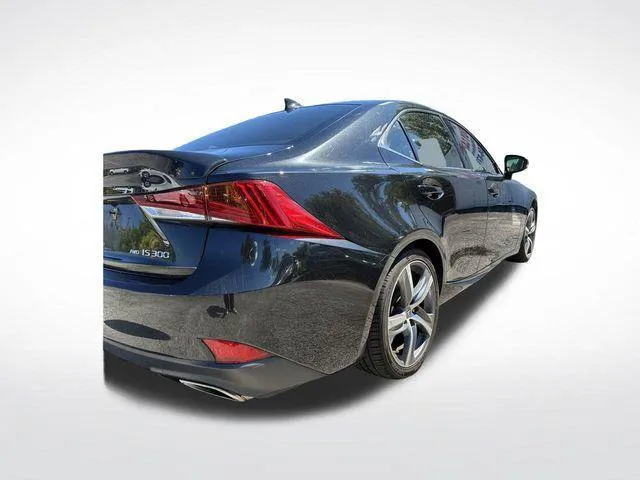 Lexus IS photo 5