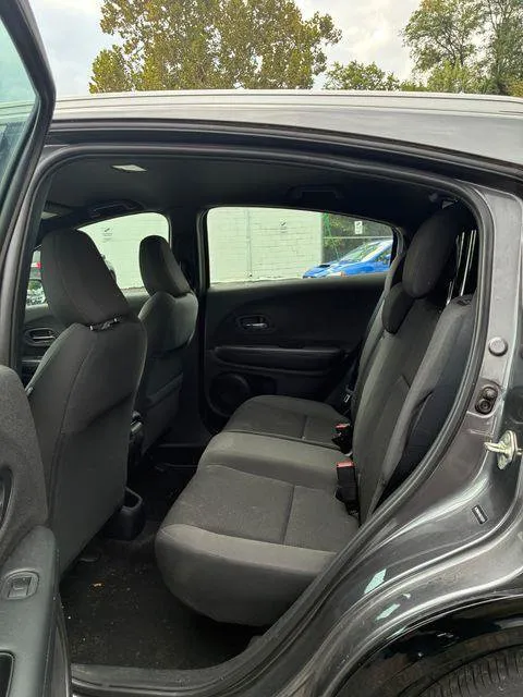 Honda HR-V photo 8