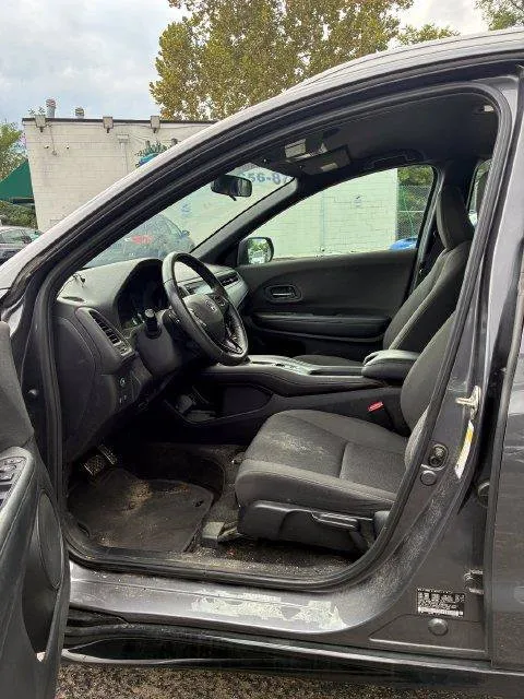 Honda HR-V photo 7