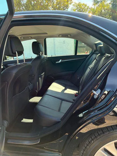 Mercedes-Benz C-Class photo 8