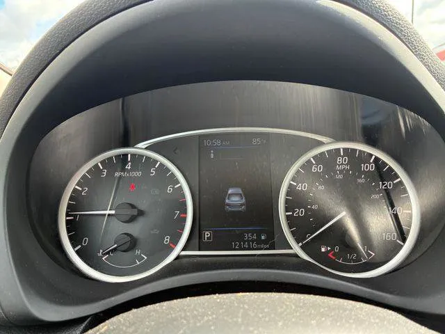 Nissan Sentra photo 10