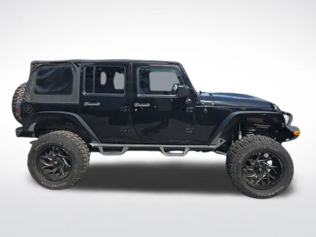 2015 Jeep Wrangler Unlimited Sport photo 3