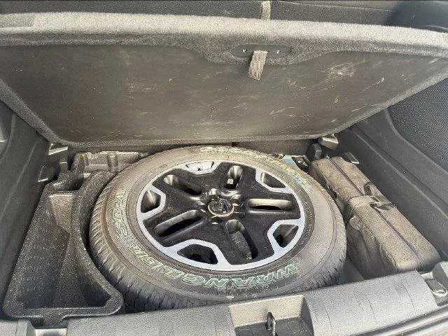 Jeep Renegade photo 10
