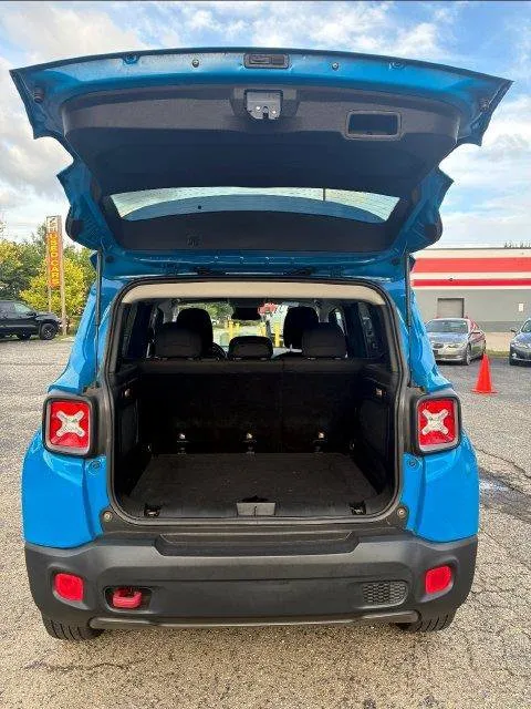 Jeep Renegade photo 6