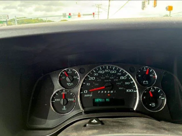Chevrolet Express photo 12