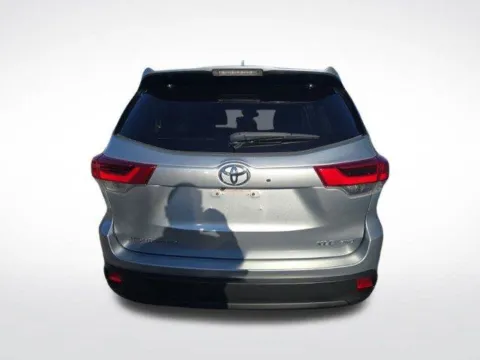 More photos of 2018 Toyota Highlander XLE at Used Cars of Baltimore, MD