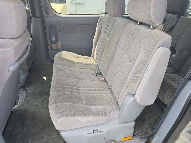Toyota Sienna photo 6
