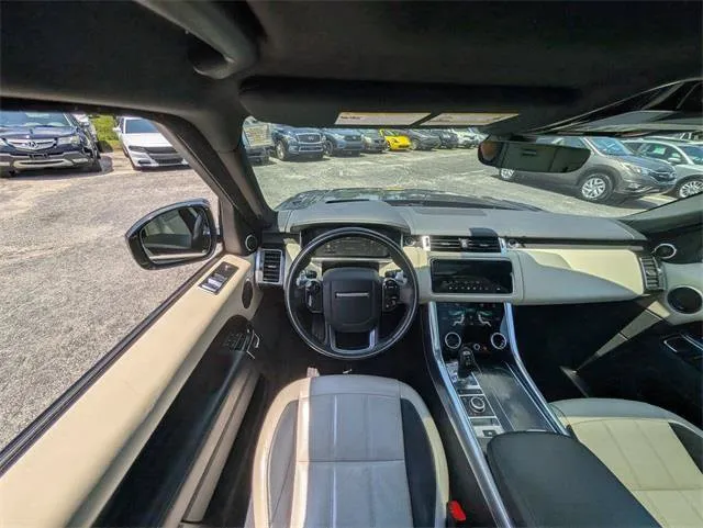 Land Rover Range Rover Sport photo 19
