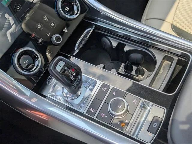 Land Rover Range Rover Sport photo 28