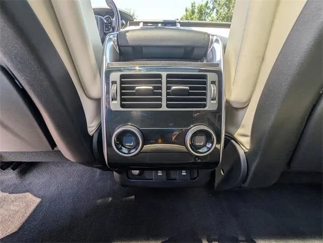 Land Rover Range Rover Sport photo 17