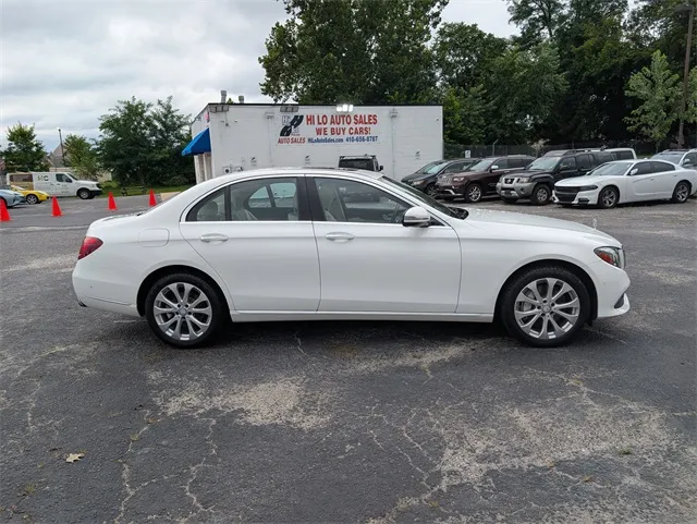 2017 Mercedes Benz E 300 photo 3