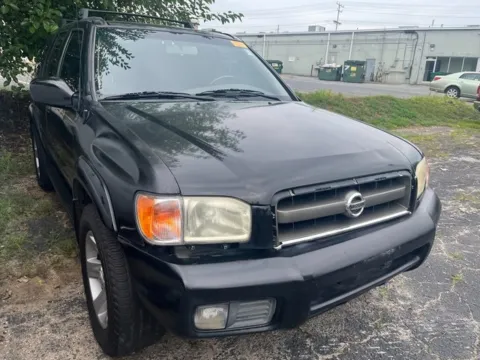 Black 2003 Nissan Pathfinder LE for sale in Cockeysville, MD