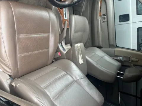 More photos of 2003 Nissan Pathfinder LE at Hi Lo Auto Sales - Cockeysville, MD