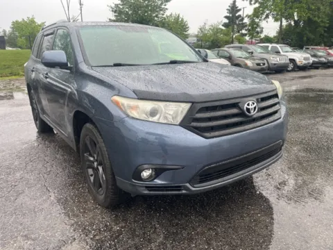 Blue 2012 Toyota Highlander Limited for sale in Cockeysville, MD
