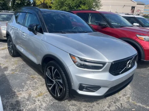 Photos of 2019 Volvo XC40 Momentum for sale in Cockeysville, MD at Hi Lo Auto Sales - Cockeysville
