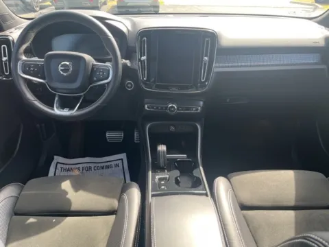 More photos of 2019 Volvo XC40 Momentum at Hi Lo Auto Sales - Cockeysville, MD