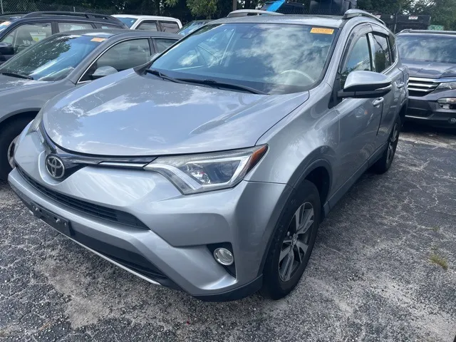 2017 Toyota RAV4 XLE