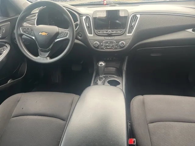 2020 Chevrolet Malibu LS photo 5