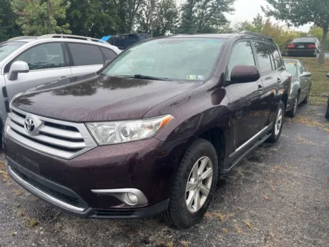 Red 2011 Toyota Highlander for sale in Cockeysville, MD