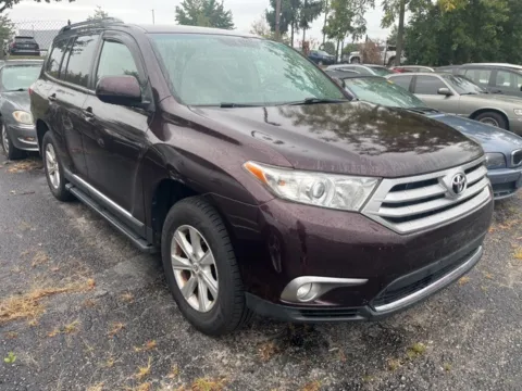 Photos of 2011 Toyota Highlander for sale in Cockeysville, MD at Hi Lo Auto Sales - Cockeysville