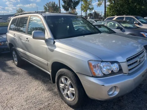 Photos of 2001 Toyota Highlander V6 for sale in Cockeysville, MD at Hi Lo Auto Sales - Cockeysville