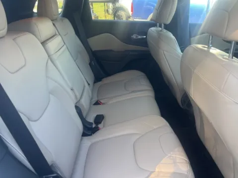 More photos of 2016 Jeep Cherokee Limited at Hi Lo Auto Sales - Cockeysville, MD